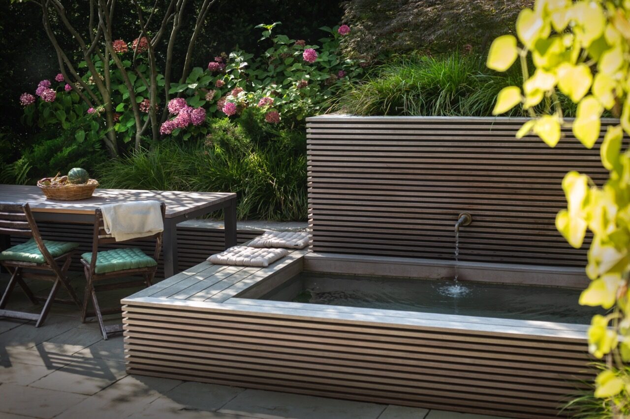 04 Lsla Acer Palmatum Carpinus Hydrangeagarten Design Brunnen Tisch Pflanzen Holz Ipe Garten Gestaltung